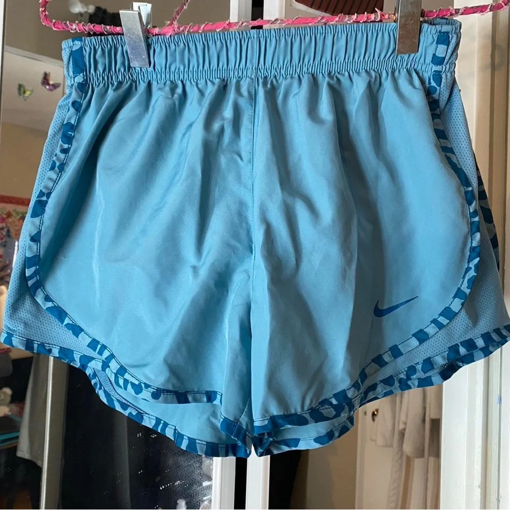 Nike Dri Fit Tempo Athletic Shorts Lightweight Elastic Waist Size M